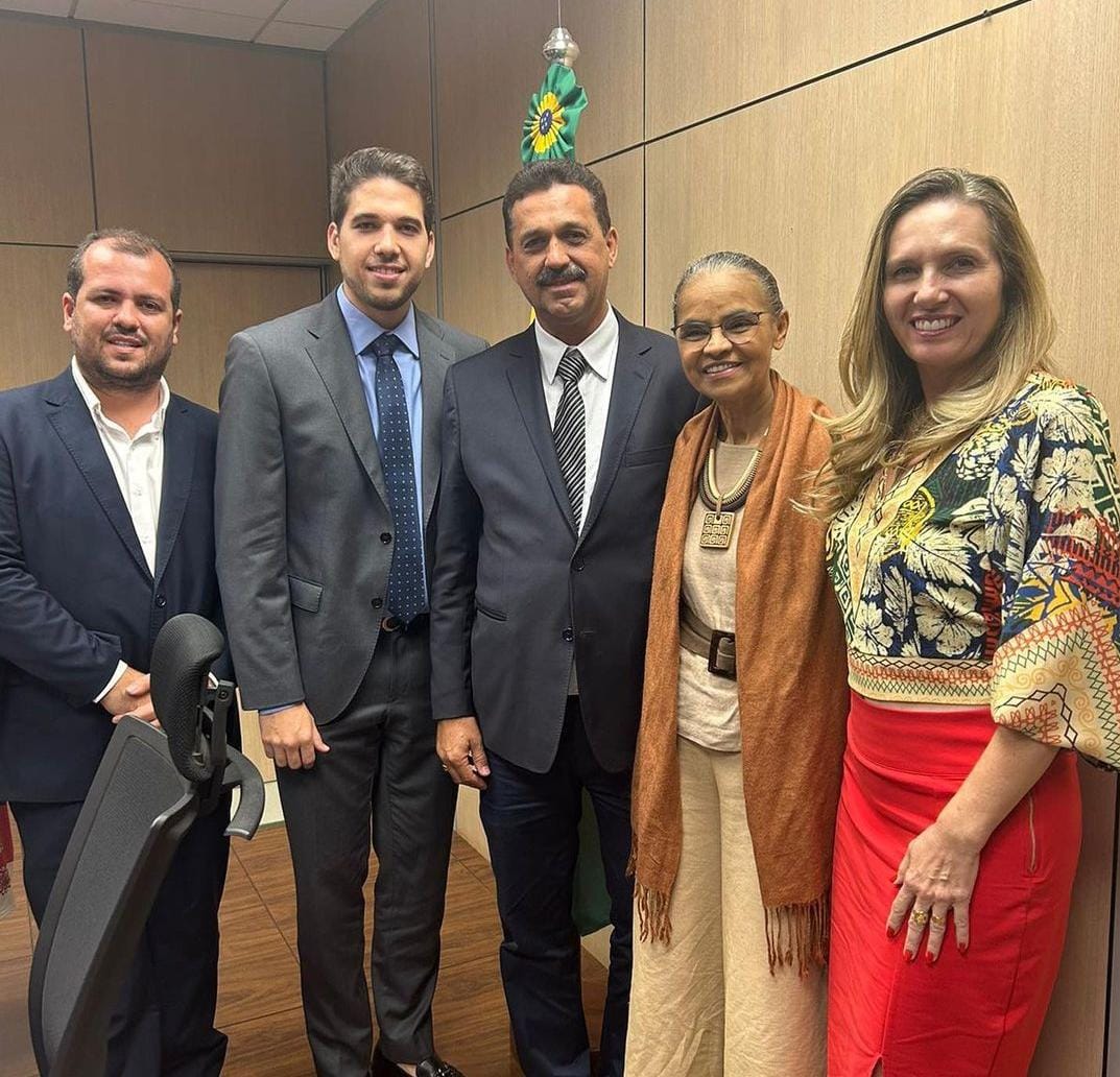 Marlan se reúne com ministra Marina Silva e solicita inclusão do Conagreste em edital de trituradores móveis